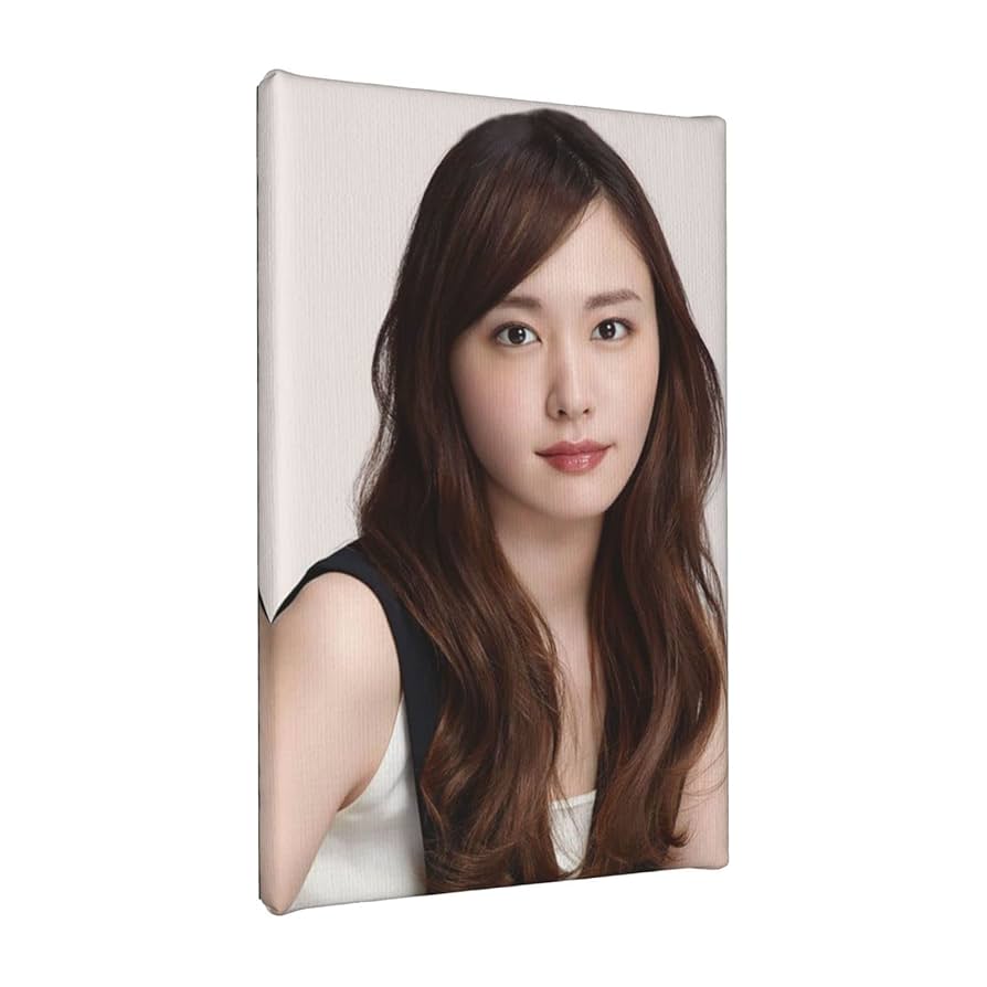 【非売品】新垣結衣 プレミアムフォト 女優・新垣結衣、初の写真展からグッズラインナップを公開